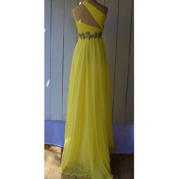 Yellow Sherri Hill Formal Dress with Train - Picture 2 of 8